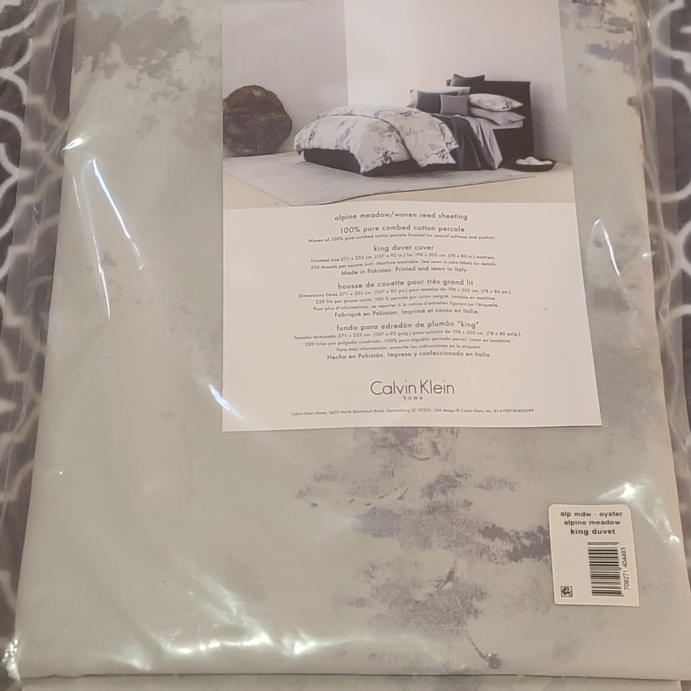Calvin Klein Silver and Gray Duvet Cover